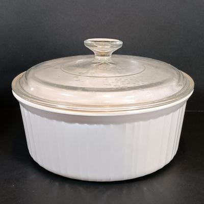 LOT 188: Corelle Bakeware with Over and Back Inc Ramekins