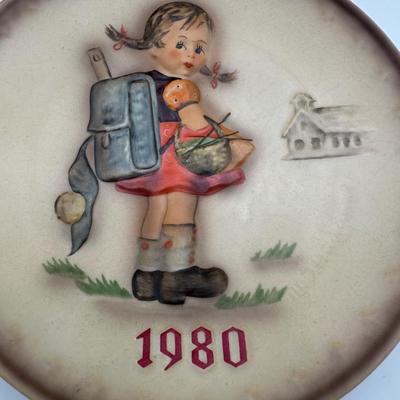 M.J. Hummel Annual Plates in Bas-Relief, 1980–1989 (Goebel) — With Original Boxes
