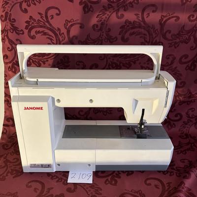 Janome Horizon Memory Craft 8900 QCP