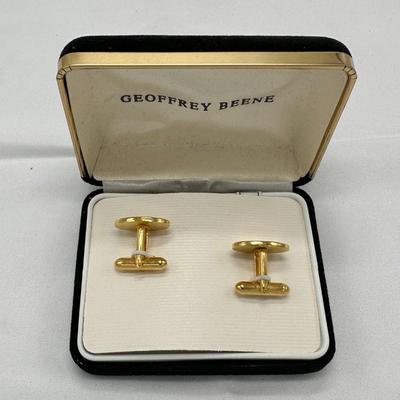 Geoffrey Beene Gold Toned Cuff Links
