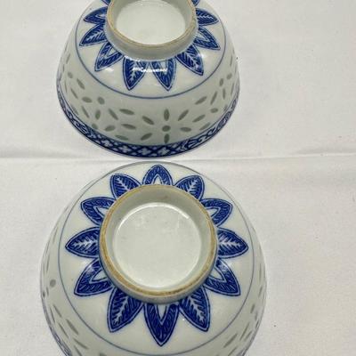 Pair of Chinese Porcelain Translucent Rice-Pattern Ware Bowls local pickup and shipping available