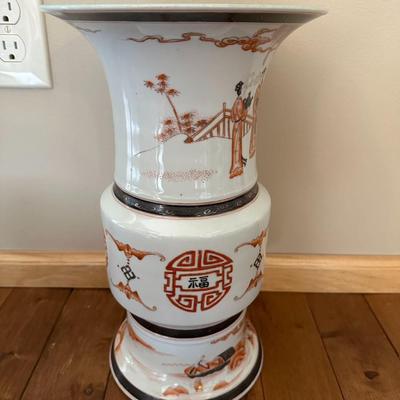 Large Chinese Vintage Porcelain Iron Red Kutani Vase with six characters mark-local pickup and shipping available