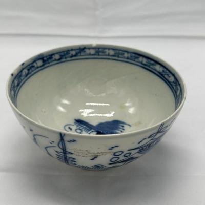 Chinese style vintage porcelain blue and white bowl-local pickup and shipping available