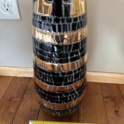 Vintage ceramic architectural vase-local pickup and shipping available