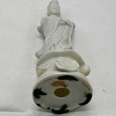 Chinese Vintage Blanc De Chine Figure of Quanyin