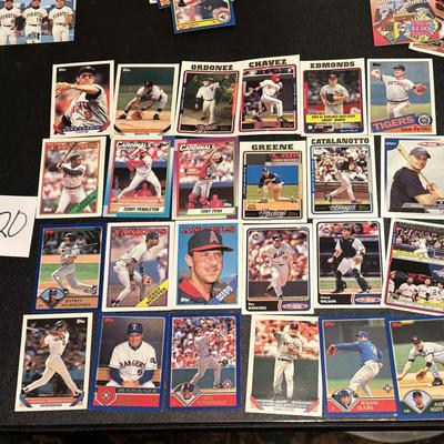 Topps Baseball Cards