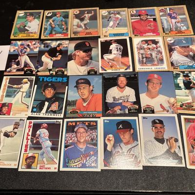 Topps Baseball Cards