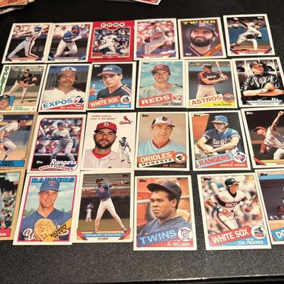 Topps Baseball Cards
