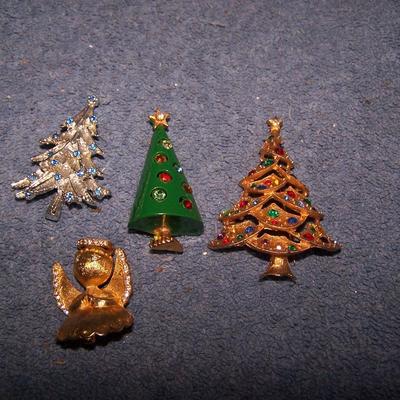 LOT 157 GREAT VINTAGE CHRISTMAS RHINESTONE PINS
