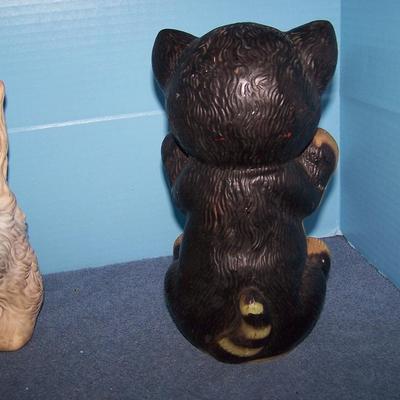 LOT 168 GREAT VINTAGE RUBBER CATS BANK & TOY