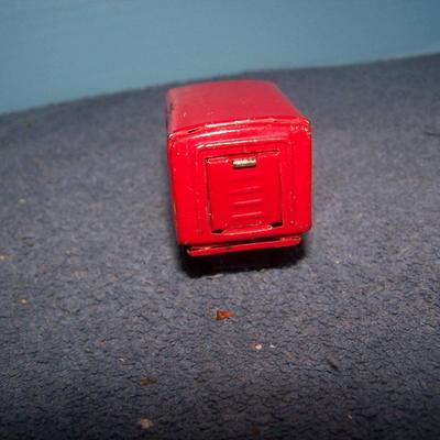 LOT 170 GREAT VINTAGE TIN LITHO FRICTION TOYS-JALOPY & TRUCK