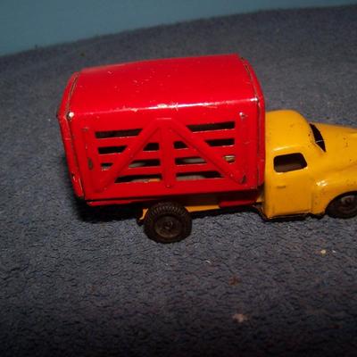 LOT 170 GREAT VINTAGE TIN LITHO FRICTION TOYS-JALOPY & TRUCK