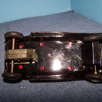 LOT 170 GREAT VINTAGE TIN LITHO FRICTION TOYS-JALOPY & TRUCK