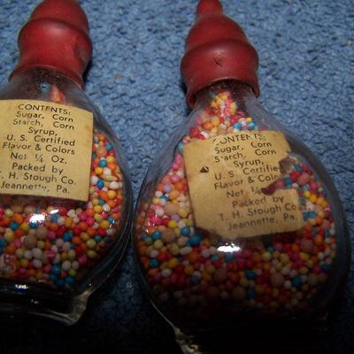 LOT 172 WONDERFUL VINTAGE MINI BABY BOTTLES CANDY CONTAINERS