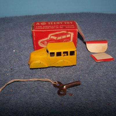 LOT 173 FAB VINTAGE TEENY TOY CLOCKWORK VEHICLE in BOX