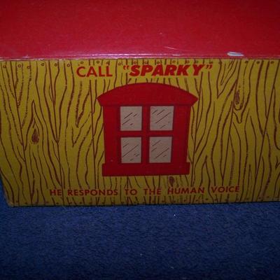 LOT 191 FAB VINTAGE NMIB TIN LITHO SPARKY VOICE BANK BATTERY OP