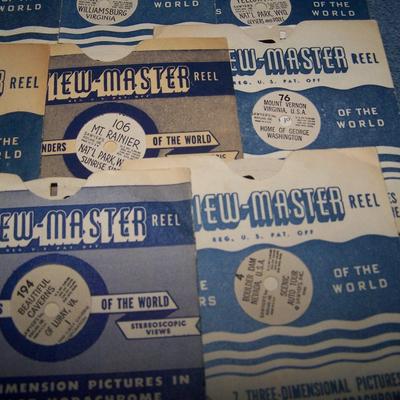 LOT 193 GREAT COLLECTABLE VIEW MASTER REELS in SLEEVES USA