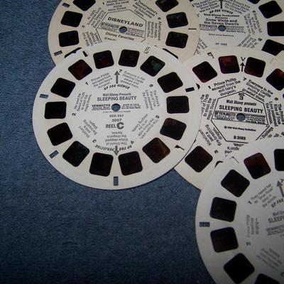 LOT 196 GREAT COLLECTABLE VIEW MASTER REELS-DISNEY