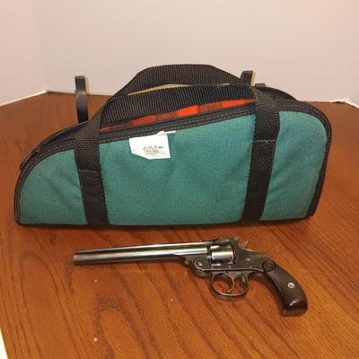 HARRINGTON RICHARDSON REVOLVER WITH CASE