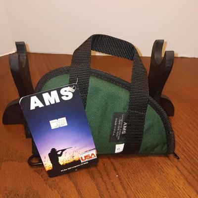 H & R ARMS CO THE AMERICAN DOUBLE ACTION REVOLVER