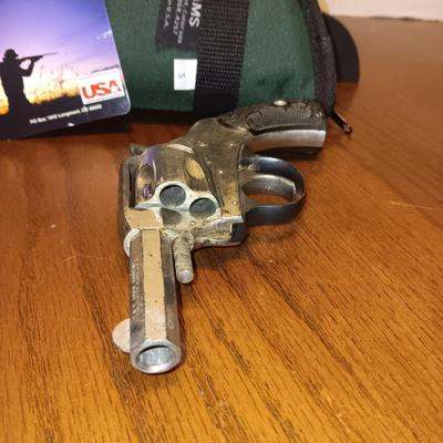 H & R ARMS CO THE AMERICAN DOUBLE ACTION REVOLVER