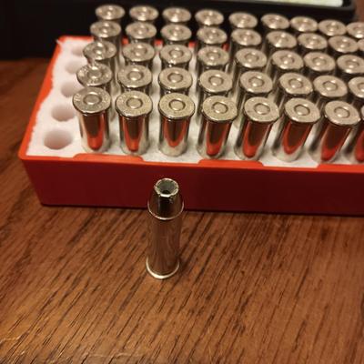 BOX - 4 WINCHESTER 357 MAGNUM SILVERTIP AND A GUN CLEANING KIT