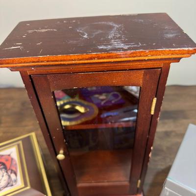 Miscellaneous Lot- FREE NATIONWIDE SHIPPING FOR ALL LOTS