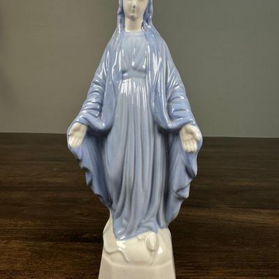 Vintage Porcelain Mother Mary Madonna- FREE NATIONWIDE SHIPPING FOR ALL LOTS