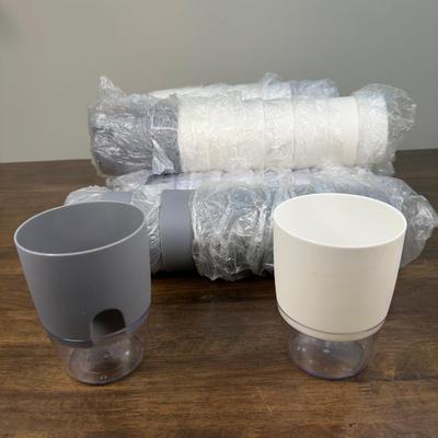 Self-watering Planters Pots- FREE NATIONWIDE SHIPPING FOR ALL LOTS