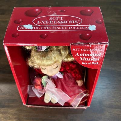 Collectable Dolls- FREE NATIONWIDE SHIPPING FOR ALL LOTS