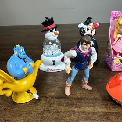Disney Collectable- FREE NATIONWIDE SHIPPING FOR ALL LOTS