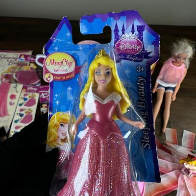 Disney Collectable- FREE NATIONWIDE SHIPPING FOR ALL LOTS