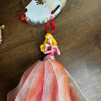 Disney Collectable- FREE NATIONWIDE SHIPPING FOR ALL LOTS