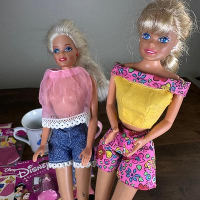 Disney Collectable- FREE NATIONWIDE SHIPPING FOR ALL LOTS