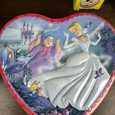 Disney Collectable- FREE NATIONWIDE SHIPPING FOR ALL LOTS