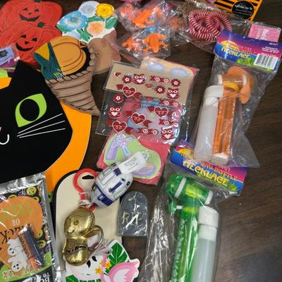 Crafts Lot- FREE NATIONWIDE SHIPPING FOR ALL LOTS