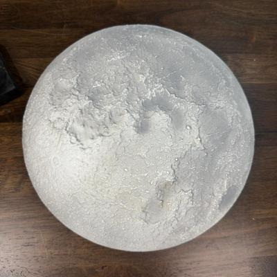 Fish Sculpture And Moon- FREE NATIONWIDE SHIPPING FOR ALL LOTS