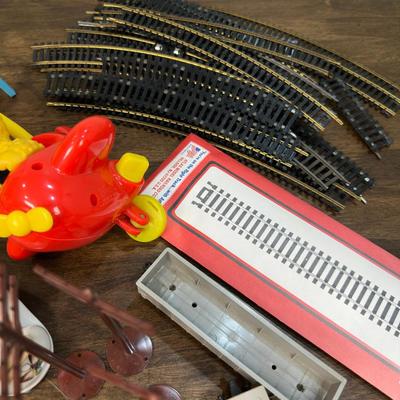 Toys Mix Lot- FREE NATIONWIDE SHIPPING FOR ALL LOTS