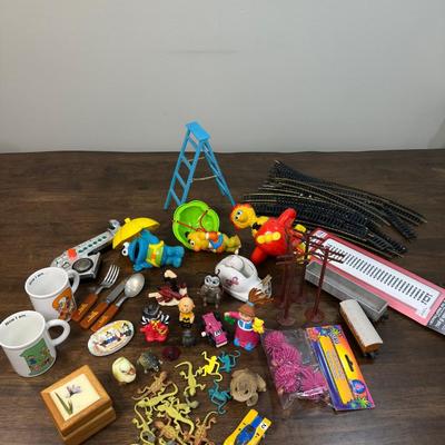 Toys Mix Lot- FREE NATIONWIDE SHIPPING FOR ALL LOTS
