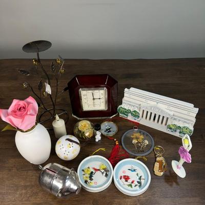 Assorted Decorative Objects Lot- FREE NATIONWIDE SHIPPING FOR ALL LOTS