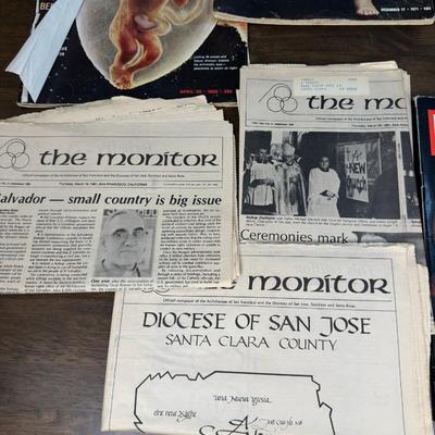 Old Magazine And News Paper Lot- FREE NATIONWIDE SHIPPING FOR ALL LOTS