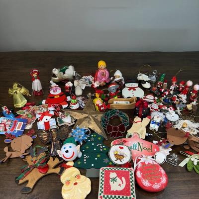 Christmas Ornament Lot- FREE NATIONWIDE SHIPPING FOR ALL LOTS