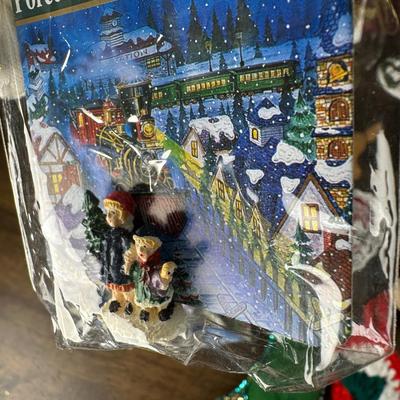 Christmas Ornament Lot- FREE NATIONWIDE SHIPPING FOR ALL LOTS