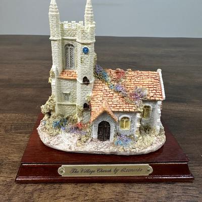 Village Figurines Mix Lot - Etsy- FREE NATIONWIDE SHIPPING FOR ALL LOTS