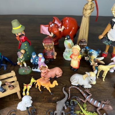 Toys Mix Lot- FREE NATIONWIDE SHIPPING FOR ALL LOTS