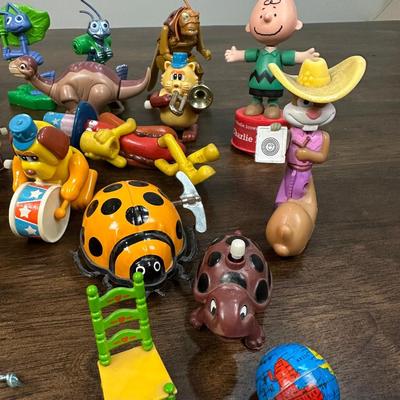 Toys Mix Lot- FREE NATIONWIDE SHIPPING FOR ALL LOTS