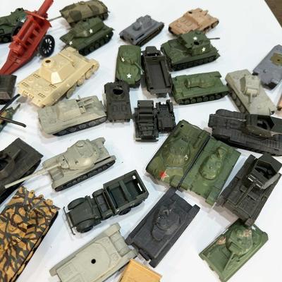 Toys Mix Lot- FREE NATIONWIDE SHIPPING FOR ALL LOTS