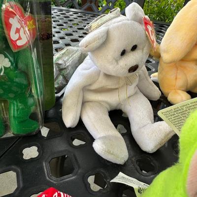 Mix Doll Lot- FREE NATIONWIDE SHIPPING FOR ALL LOTS-Includes McDonalds Erin The Bear Beanie Baby 1997 With Errors 1993 Ty Oakbrook