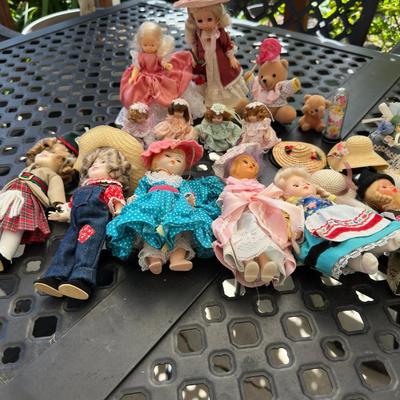 Doll Mix Lot- FREE NATIONWIDE SHIPPING FOR ALL LOTS