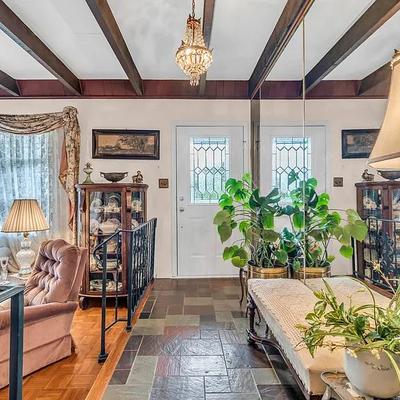 Sale Photo Thumbnail #3